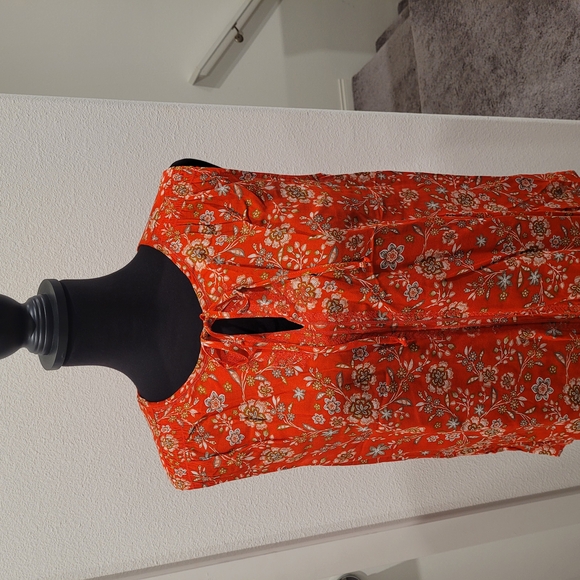 NWT Daniel Rainn Floral Blouse - Picture 2 of 6